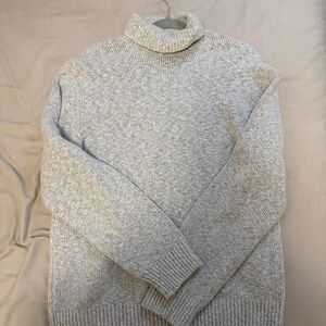 Forever 21 Light Gray Turtleneck Sweater